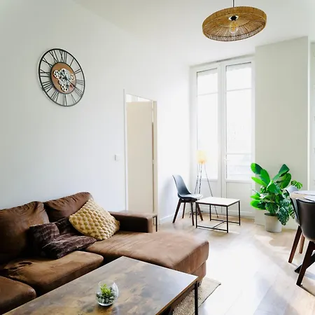 Modern & Hypercentre, Private Balcony Сент-Этьен